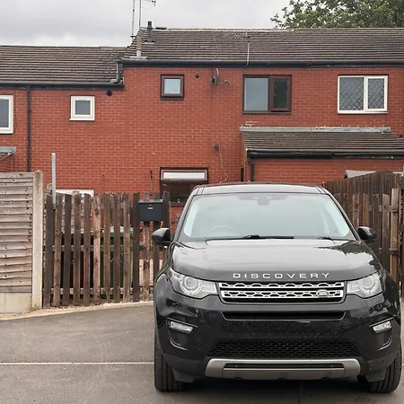 Leeds Tranquil Retreat With 3 Bedrooms * Leeds (West Yorkshire)